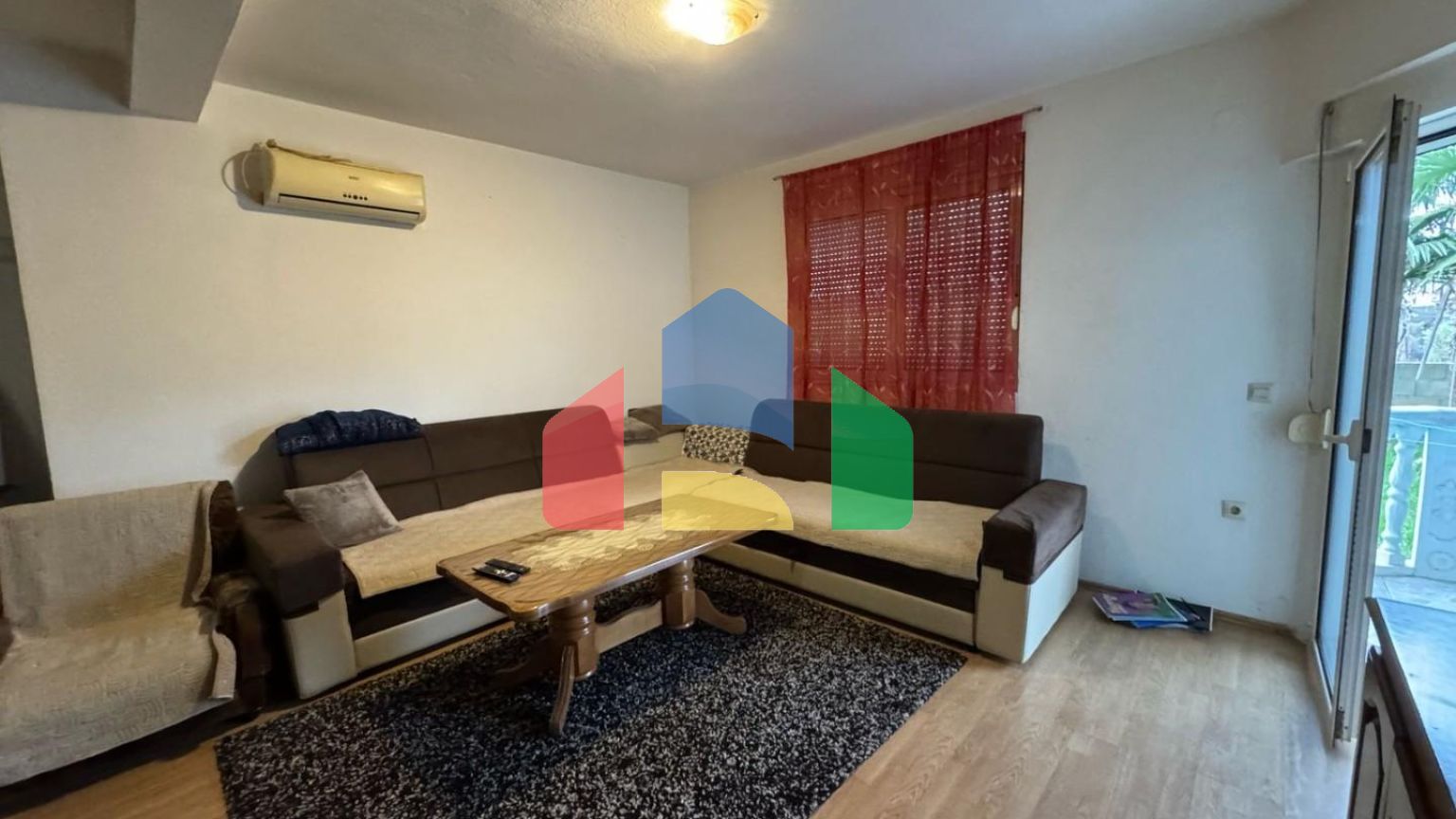 Продается просторный дом в районе Зеленого рынка, Бар