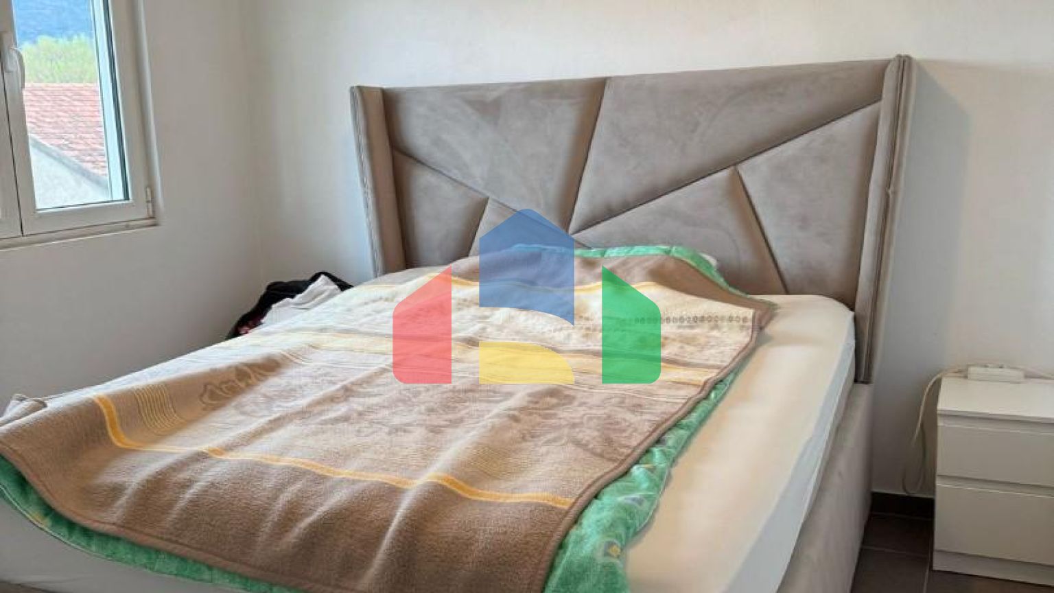 Продается просторный дом в районе Зеленого рынка, Бар