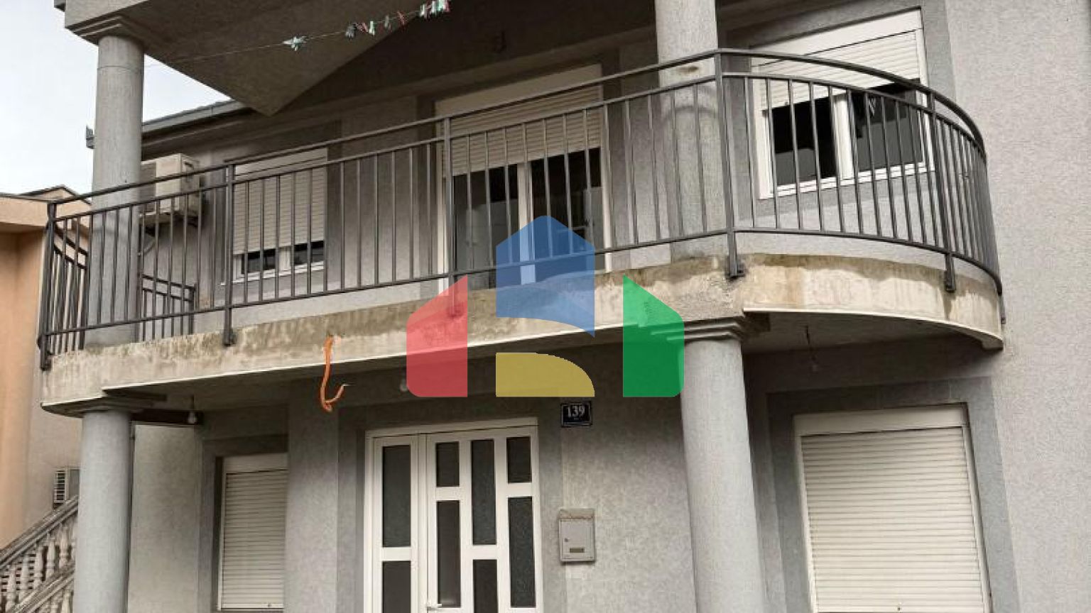 Продается просторный дом в районе Зеленого рынка, Бар