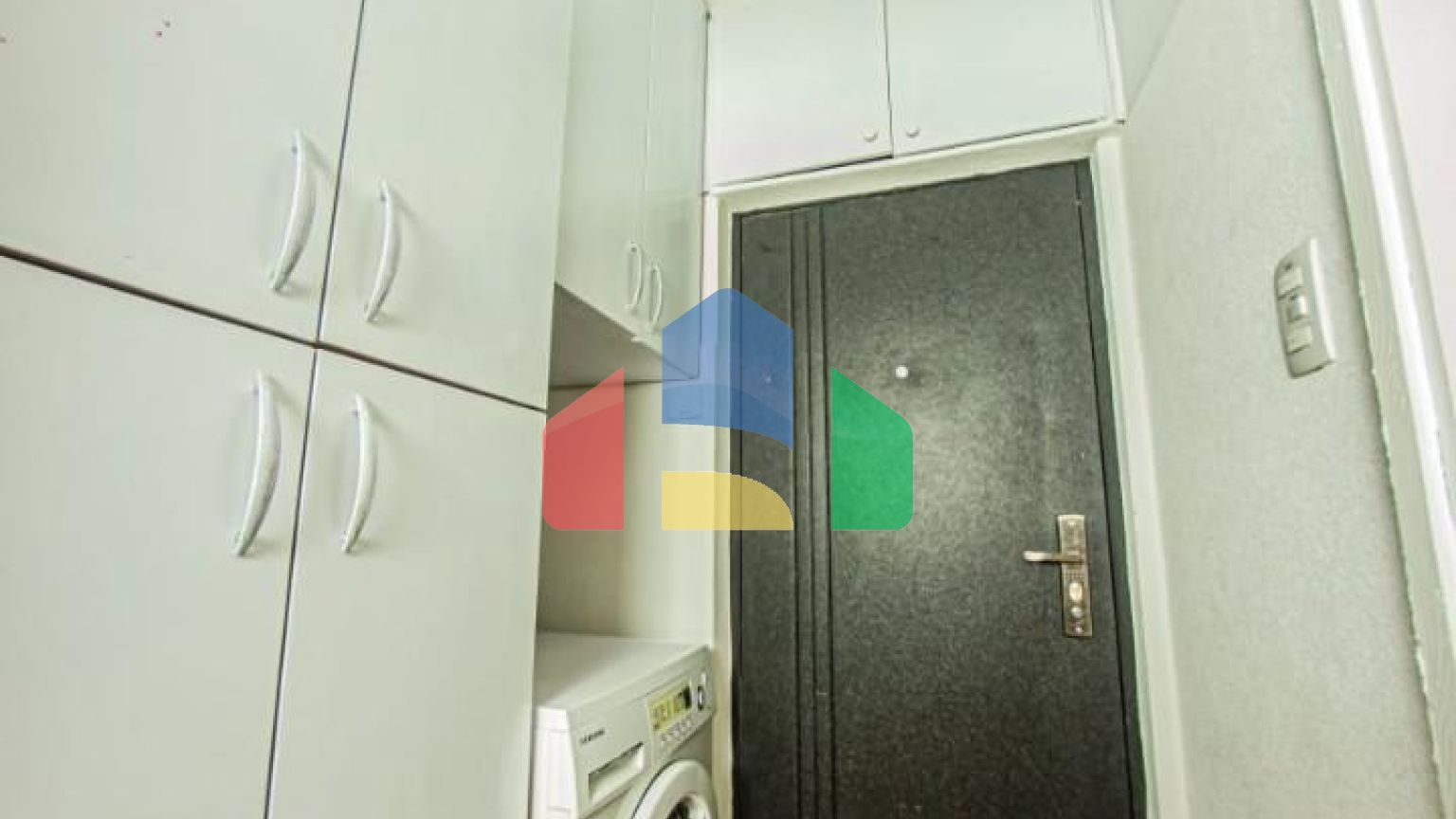 Выгодное предложение: дуплекс с террасой и 2 спальнями