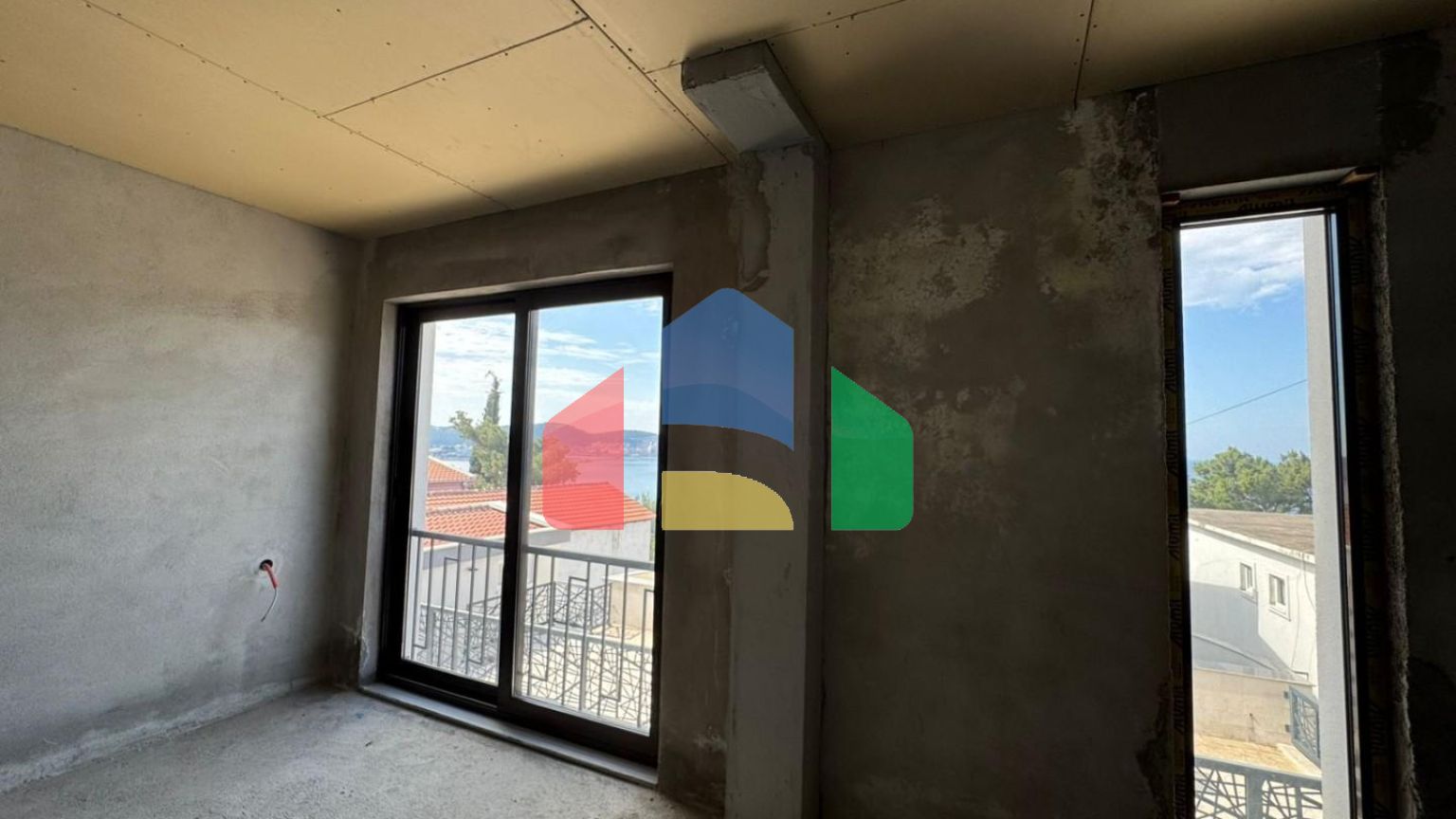 Продаётся новый дом с видом на море в Баре (Шушань, Зелёный пояс)