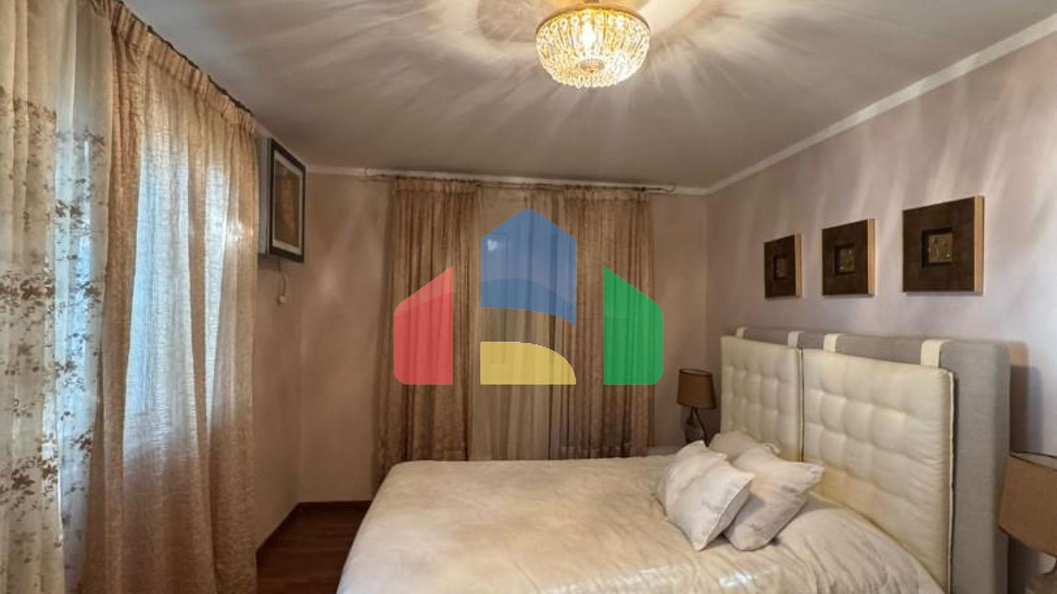 Бар, Шушань.Трёхэтажный дом с садом и видом на море. 365.000 €