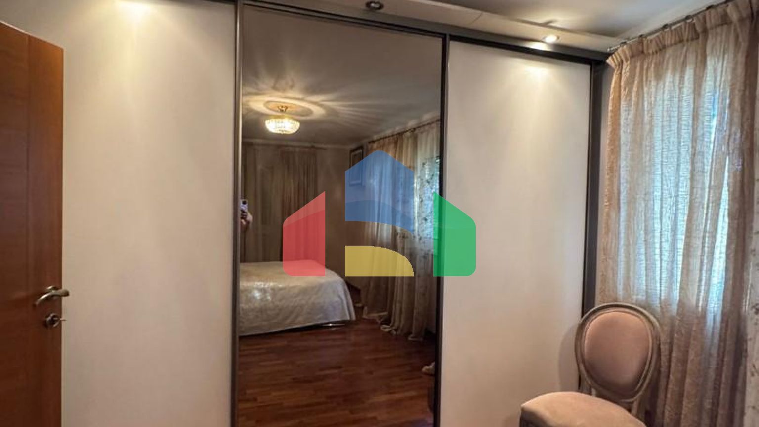 Бар, Шушань.Трёхэтажный дом с садом и видом на море. 365.000 €