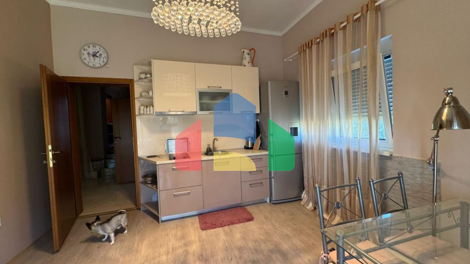 Бар, Шушань.Трёхэтажный дом с садом и видом на море. 365.000 €