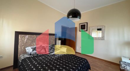 Бар, Шушань.Трёхэтажный дом с садом и видом на море. 365.000 €