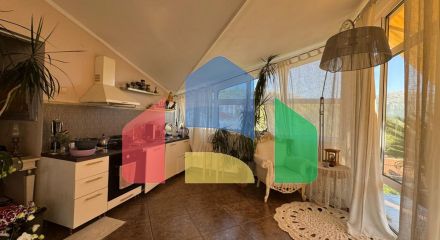 Бар, Шушань.Трёхэтажный дом с садом и видом на море. 365.000 €