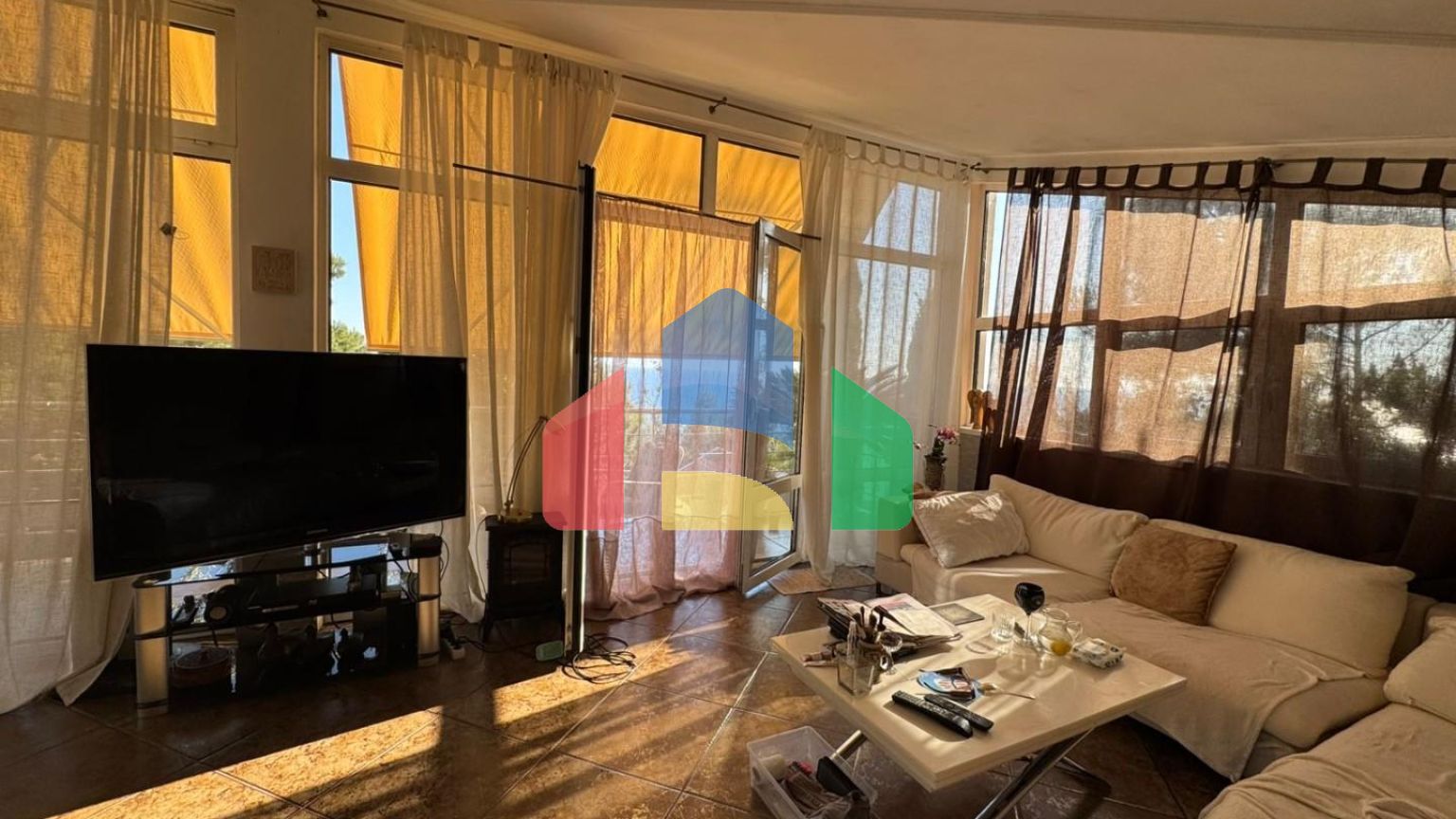 Бар, Шушань.Трёхэтажный дом с садом и видом на море. 365.000 €