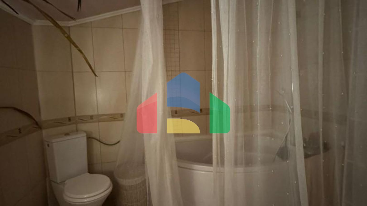 Бар, Шушань.Трёхэтажный дом с садом и видом на море. 365.000 €