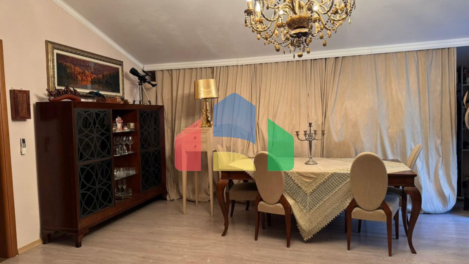 Бар, Шушань.Трёхэтажный дом с садом и видом на море. 365.000 €