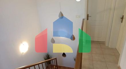 Новый дом в Баре, район Св. Ивана, идеален для жизни.