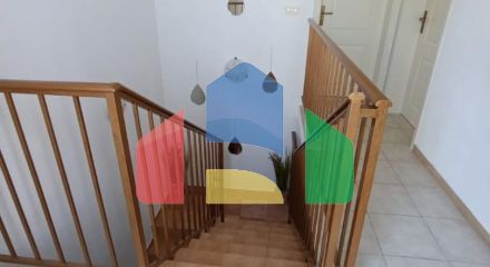 Новый дом в Баре, район Св. Ивана, идеален для жизни.