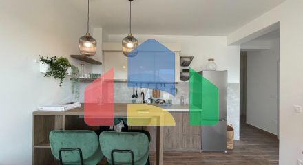 Modern apartment in Soho City area in a building with a swimming pool, Bar