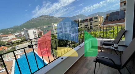 Modern apartment in Soho City area in a building with a swimming pool, Bar