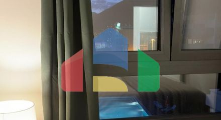 Modern apartment in Soho City area in a building with a swimming pool, Bar