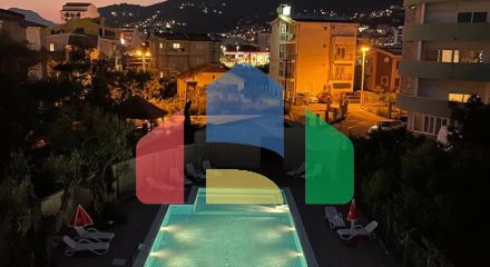 Современная квартира в районе Soho City в доме с бассейном, Бар Современная квартира в районе Soho City в доме с бассейном, Бар