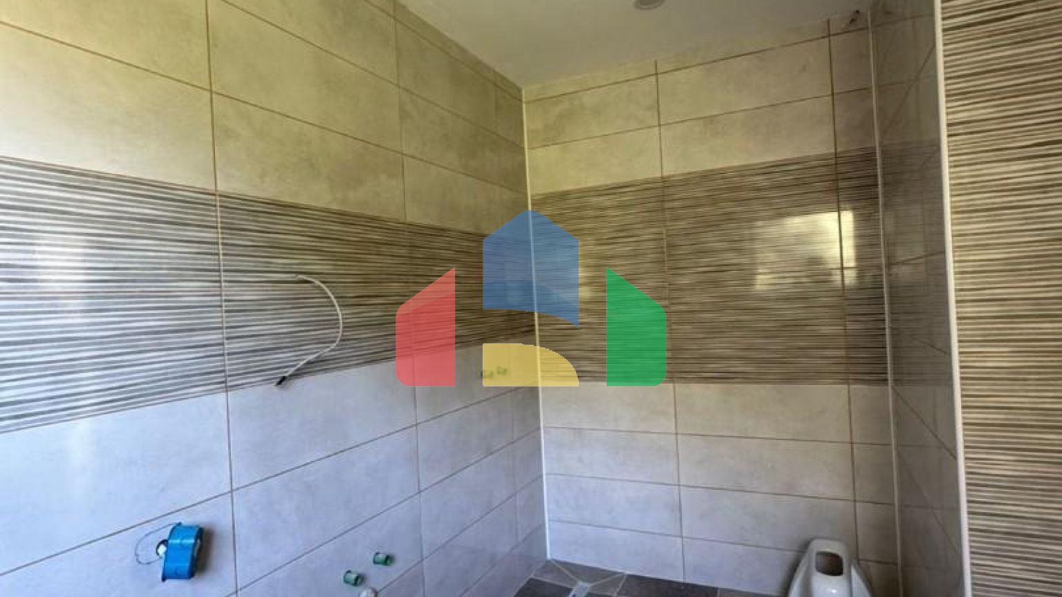 Просторная вилла с гостевым домом и видом на море город Бар, район Зеленый пояс, Черногория