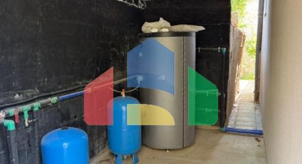 Просторная вилла с гостевым домом и видом на море город Бар, район Зеленый пояс, Черногория