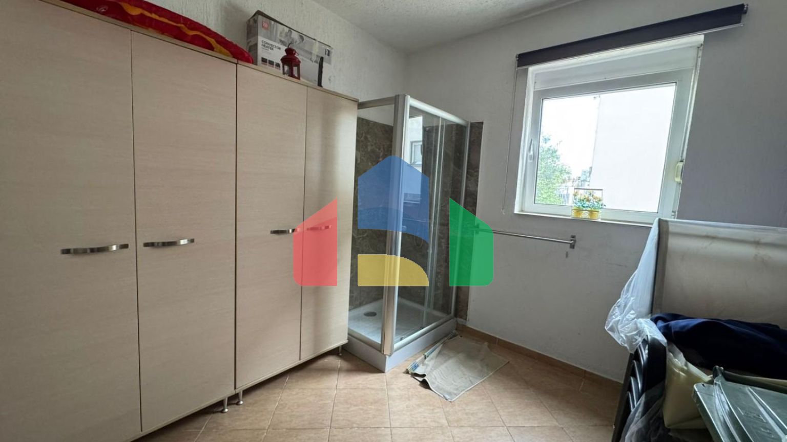 Продается уютный семейный дом в тихом районе Бара