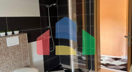 Продается уютный семейный дом в тихом районе Бара