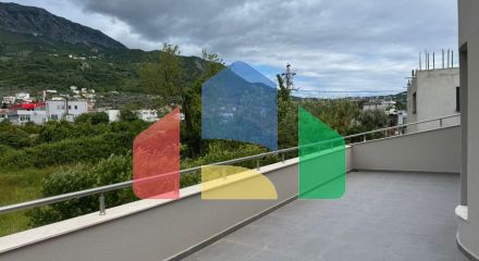 Продается уютный семейный дом в тихом районе Бара