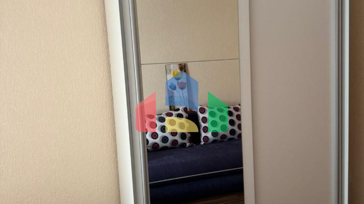 Продается уютный семейный дом в тихом районе Бара