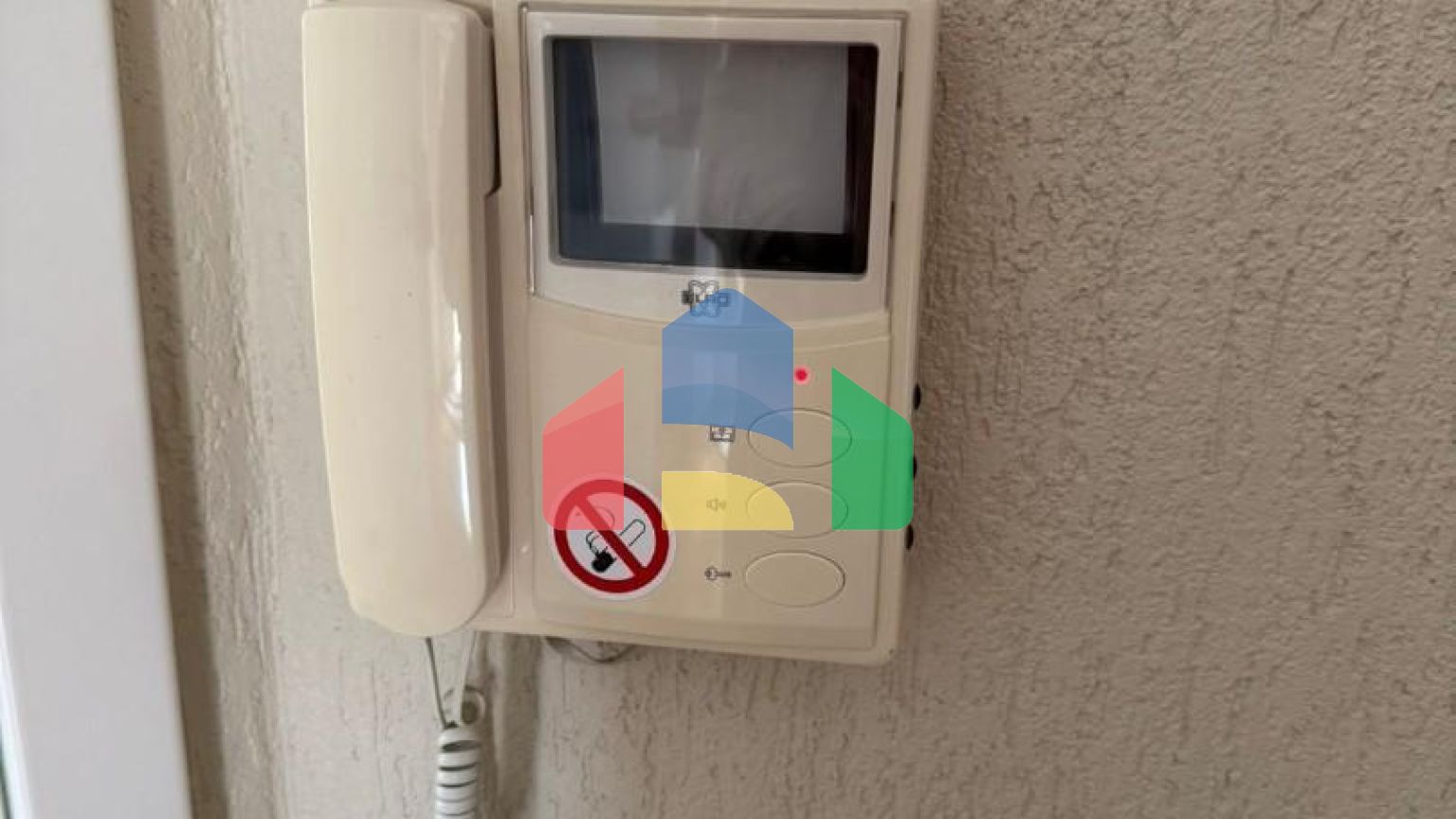 Продается уютный семейный дом в тихом районе Бара