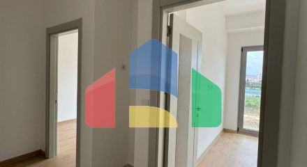 Новая квартира с 2 спальнями в комплексе премиум класса с бассейном в Баре.