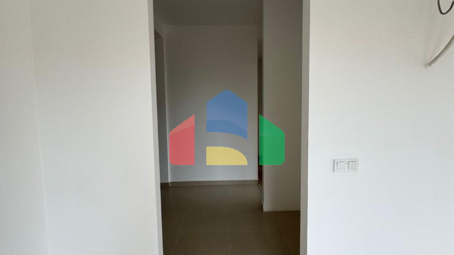 Новая квартира с 2 спальнями в комплексе премиум класса с бассейном в Баре.