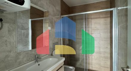 Новая квартира с 2 спальнями и панорамным видом на море, в комплексе премиум класса с бассейном в Баре.