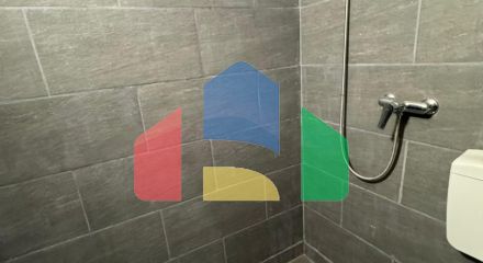 Дом с двумя апартаментами и гаражом в Баре