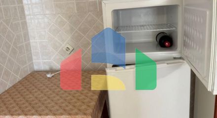 Дом с двумя апартаментами и гаражом в Баре