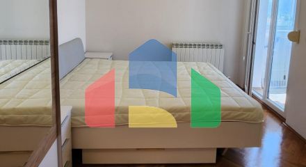 Two bedroom apartment with sea view in the center of Bar