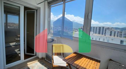 Two bedroom apartment with sea view in the center of Bar