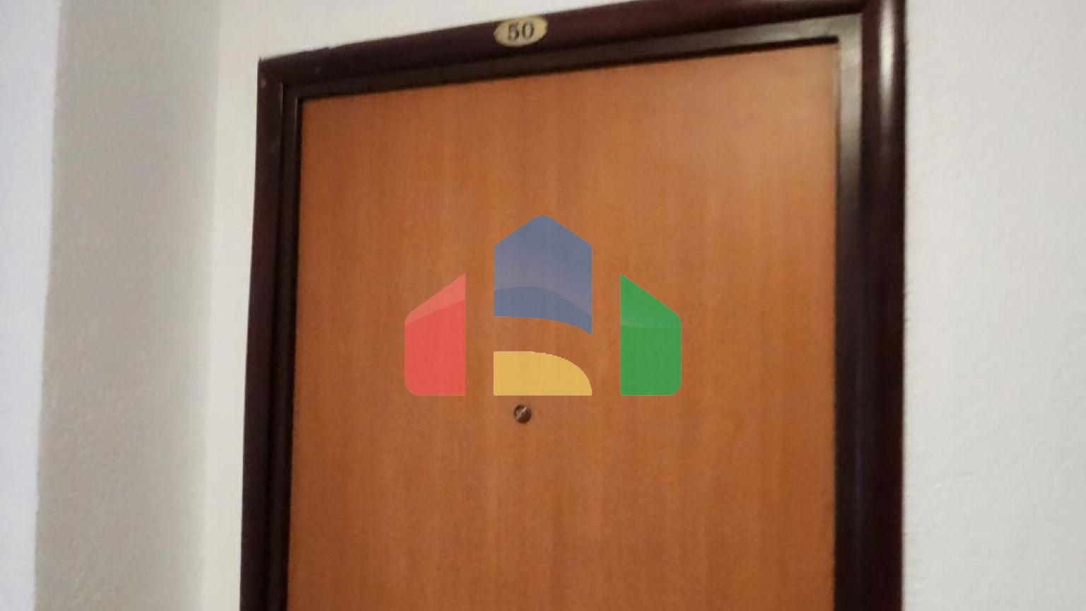 Квартира с двумя спальнями и видом на море в центре города Бар