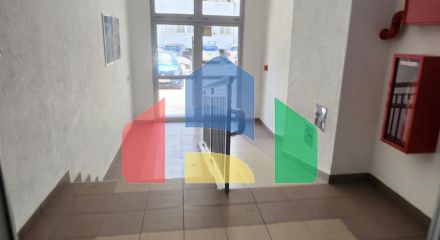 Квартира с двумя спальнями и видом на море в центре города Бар