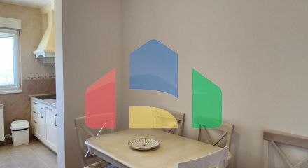 Квартира с двумя спальнями и видом на море в центре города Бар