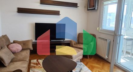 Квартира с двумя спальнями и видом на море в центре города Бар