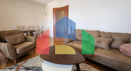 Квартира с двумя спальнями и видом на море в центре города Бар