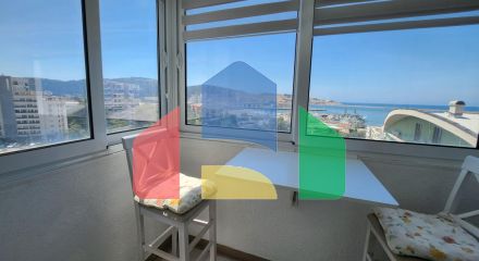 Квартира с двумя спальнями и видом на море в центре города Бар