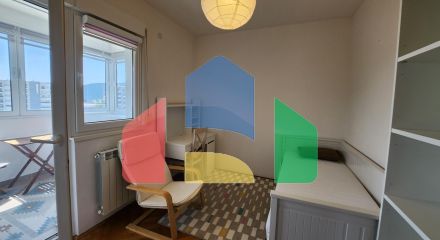 Квартира с двумя спальнями и видом на море в центре города Бар