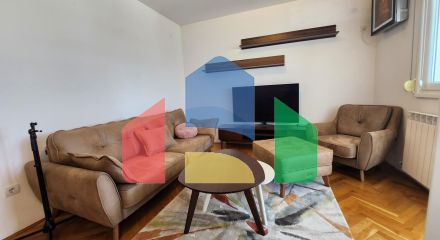 Квартира с двумя спальнями и видом на море в центре города Бар