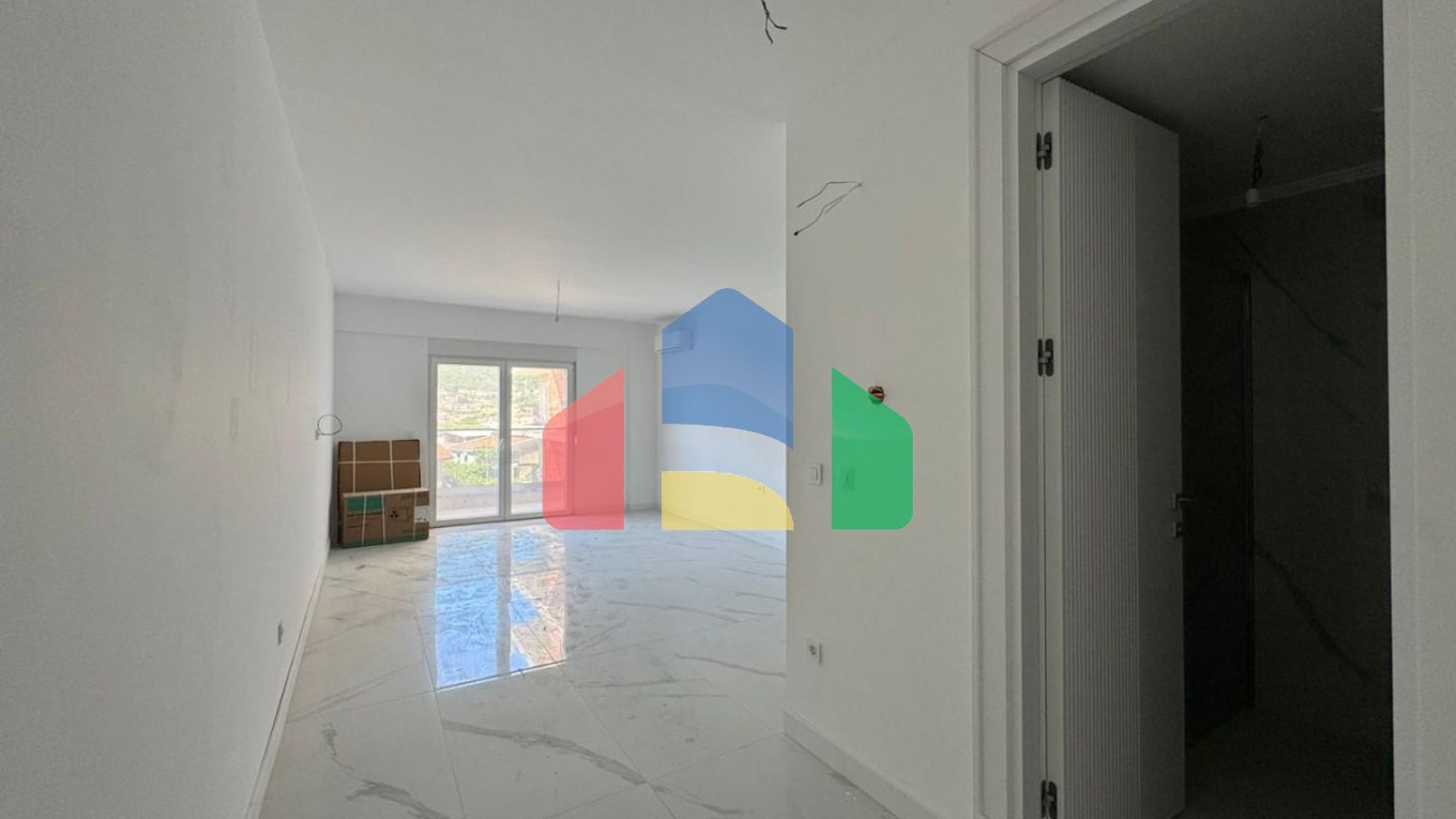 Продаётся студия в Баре в комплексе с бассейном Emerald Residence