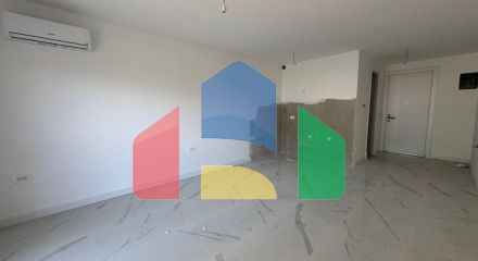 Продаётся студия в Баре в комплексе с бассейном Emerald Residence