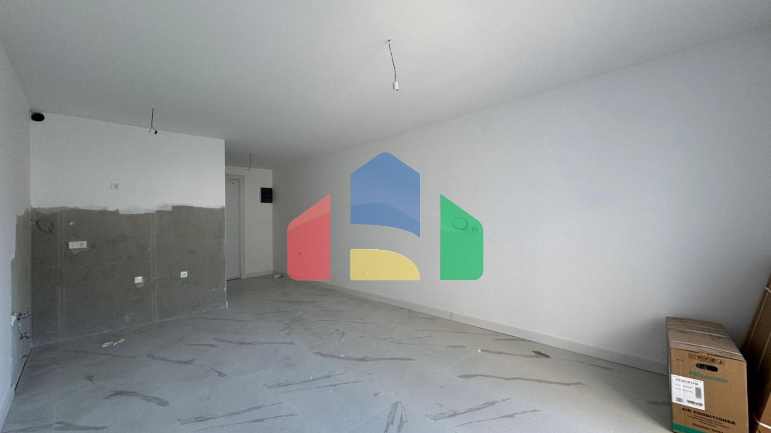 Продаётся студия в Баре в комплексе с бассейном Emerald Residence