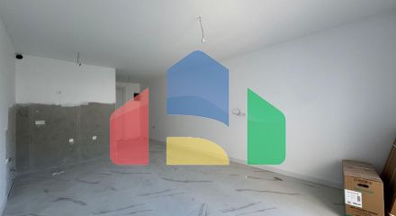 Продаётся студия в Баре в комплексе с бассейном Emerald Residence