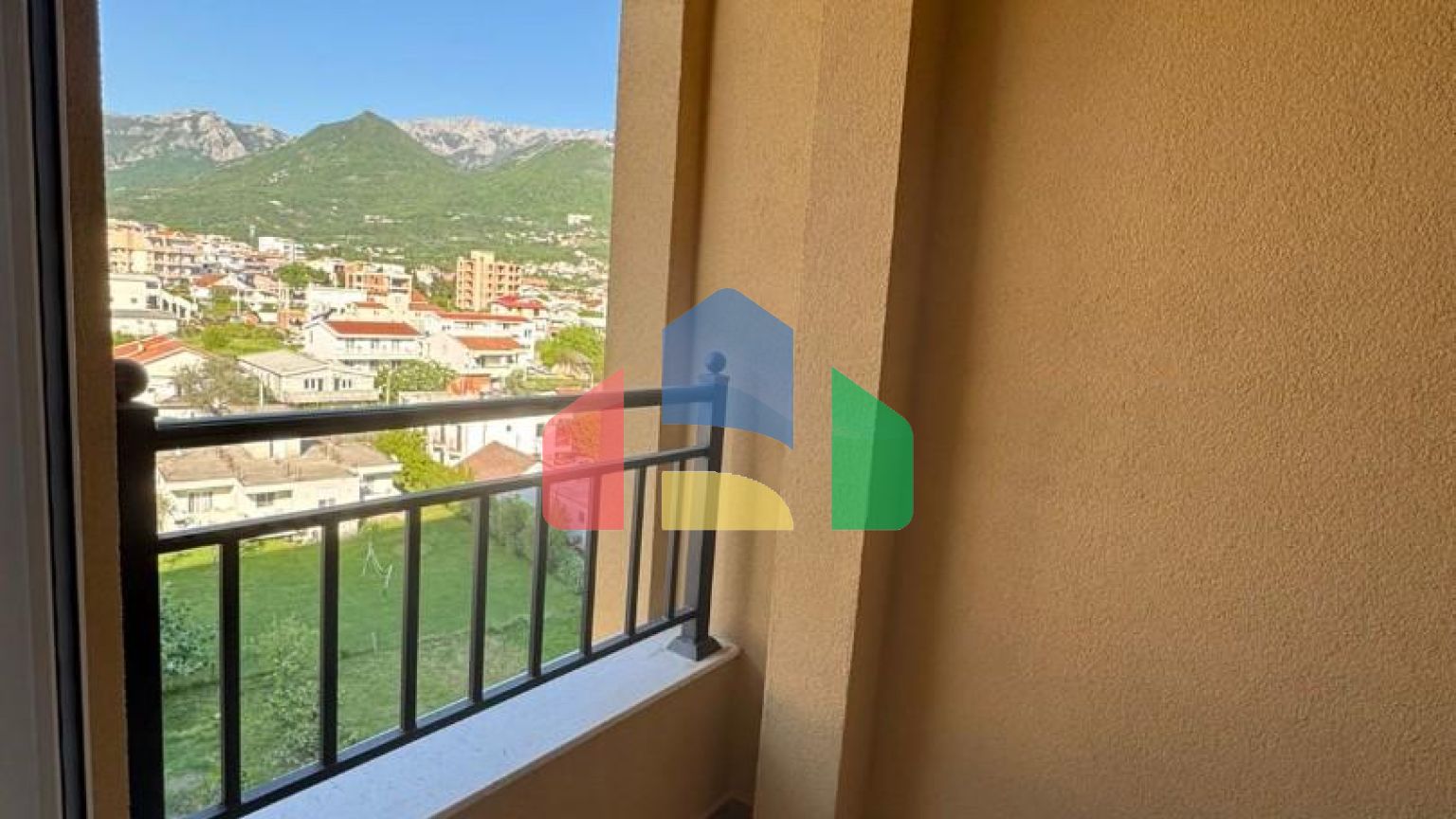 Студия в новом доме в Баре всего в 300 м от моря