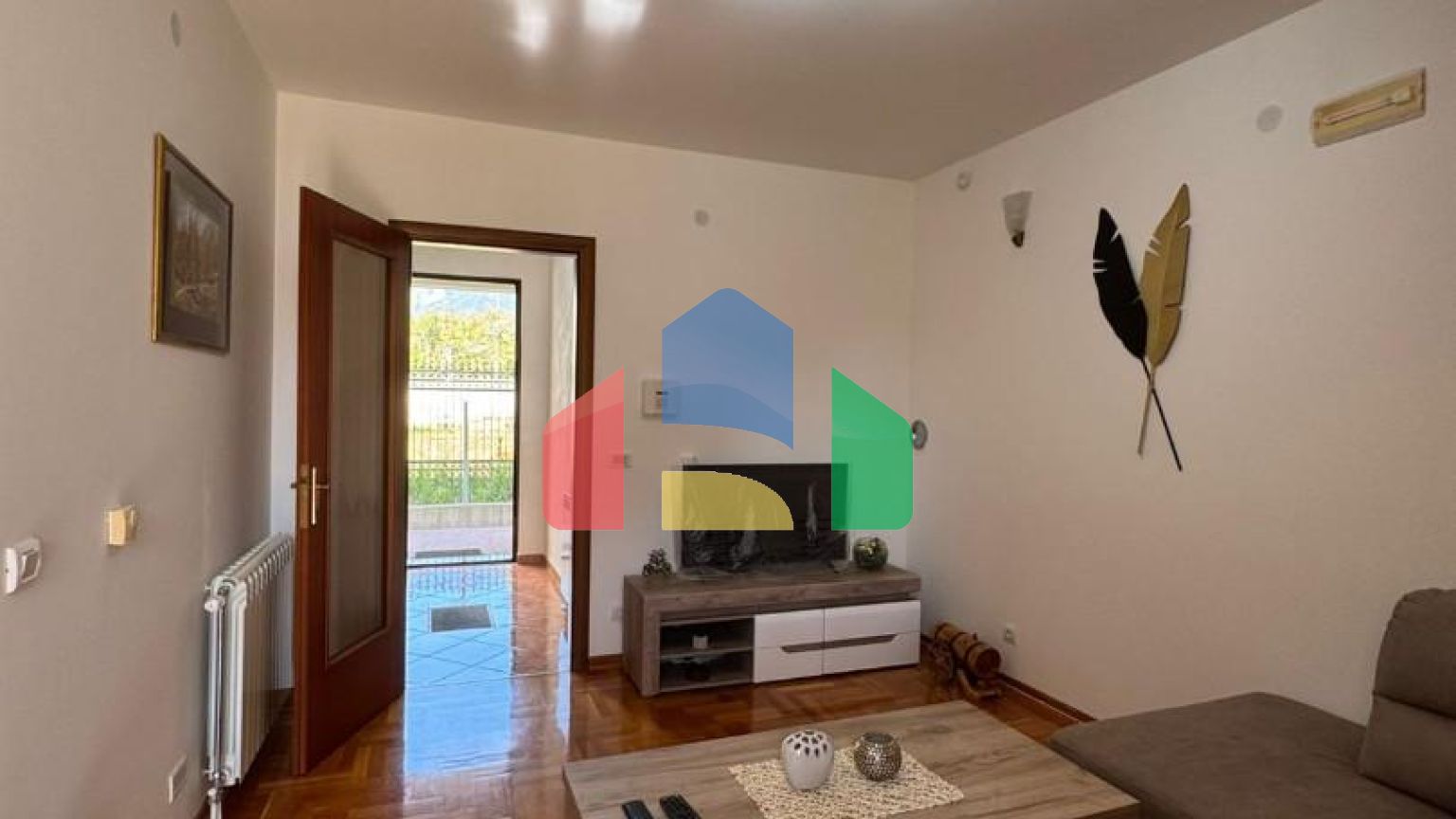 Комфортабельный дом в центре Бара у моря и всей городской инфраструктуры