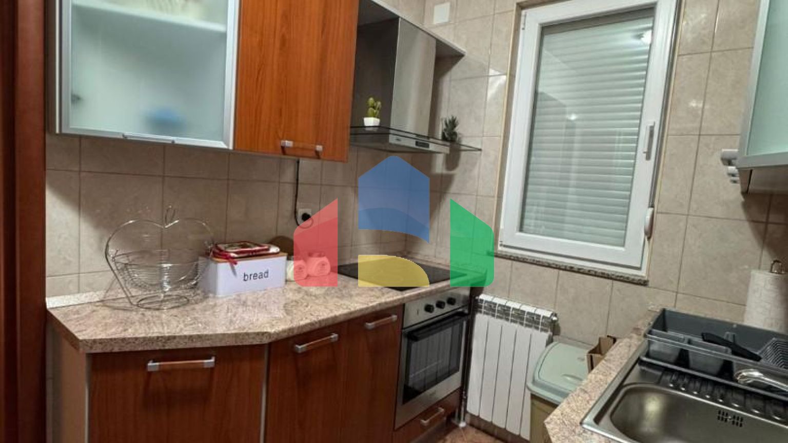 Комфортабельный дом в центре Бара у моря и всей городской инфраструктуры