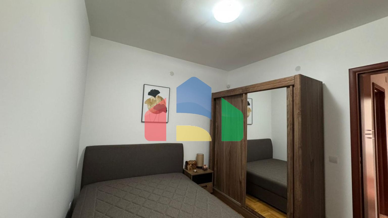 Комфортабельный дом в центре Бара у моря и всей городской инфраструктуры