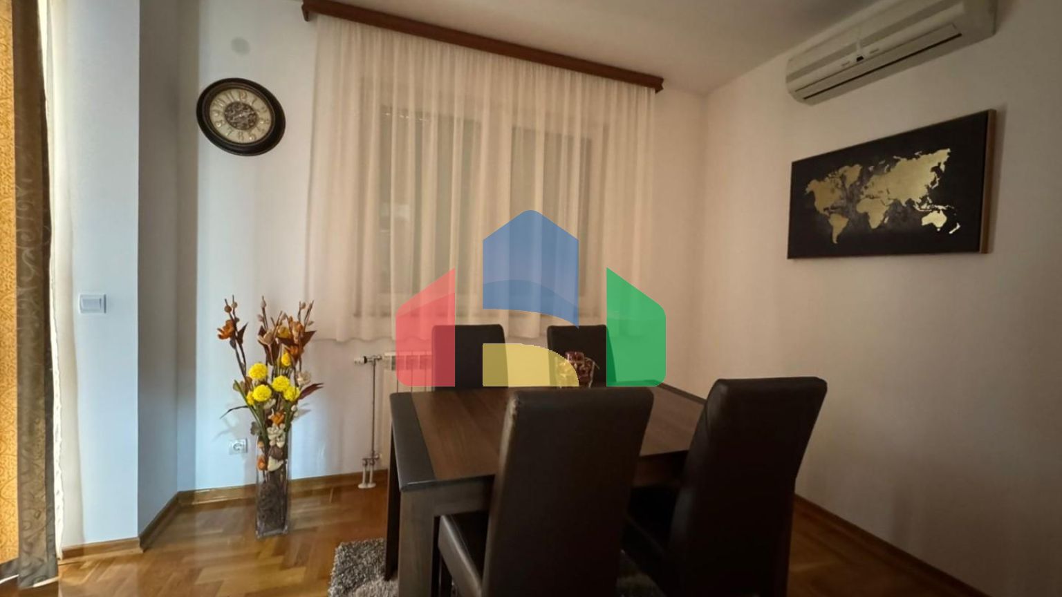 Комфортабельный дом в центре Бара у моря и всей городской инфраструктуры